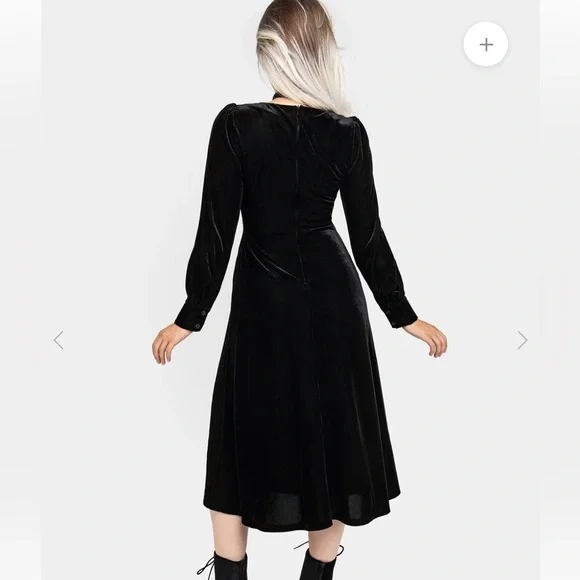 Disturbia Legacy Zip Front Midi Dress
Size 8 - Picture 2 of 7